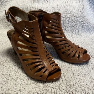 Camel Brown Strappy Shoes